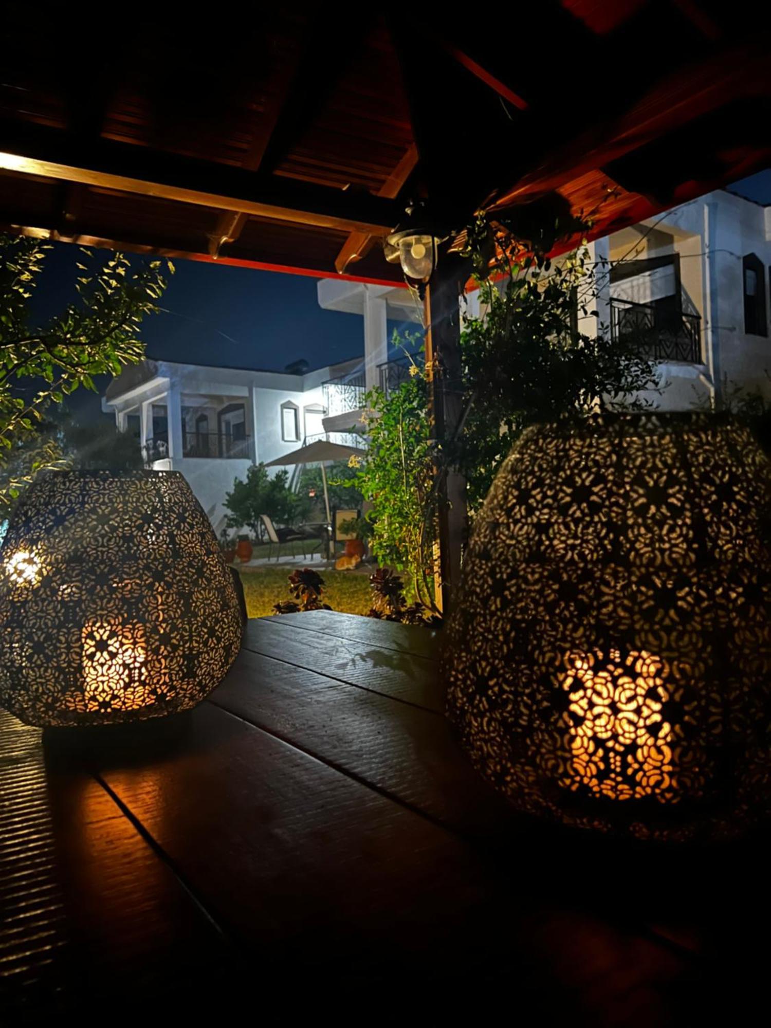 Deres Apartments Hanioti Luaran gambar